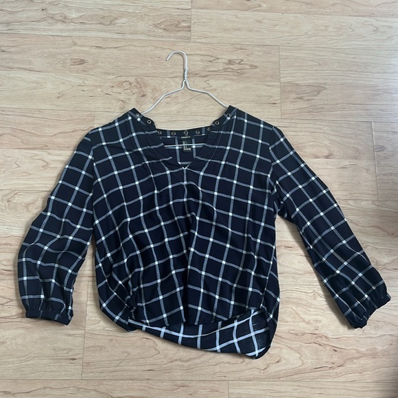 Work blouse size small - Picture 3 of 3